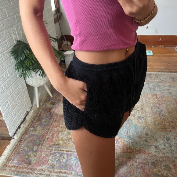 Sherpa Lounge Shirts - Picture 2 of 3